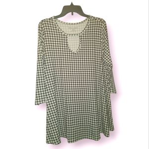 14/16 1X Jessica London houndstooth swing top NWOT